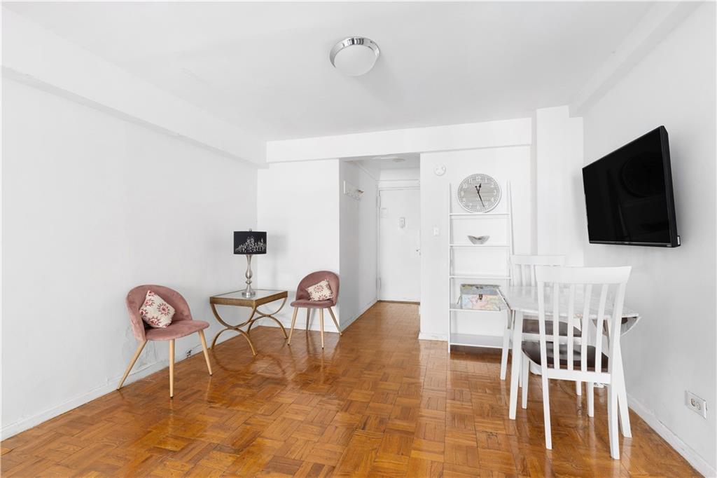240 East 55th Street Midtown East New York NY 10022