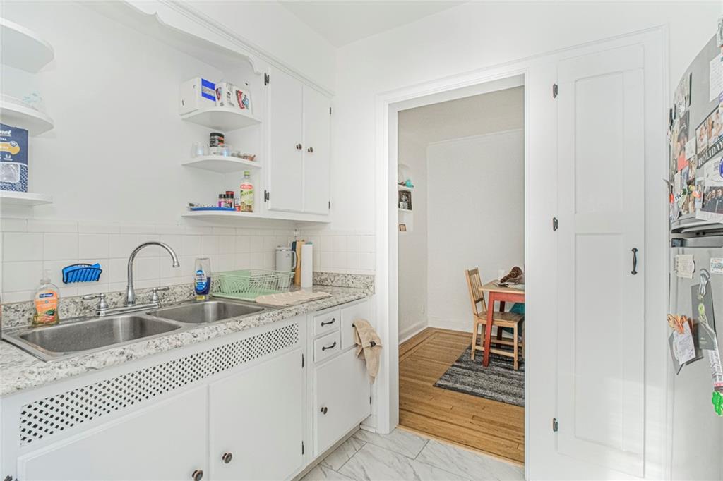 58-62 University Place Silver Lake Staten Island NY 10301