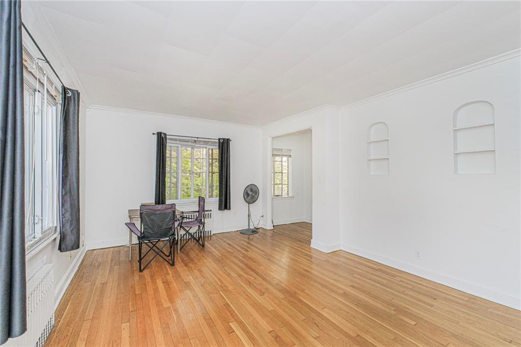 58-62 University Place Silver Lake Staten Island NY 10301