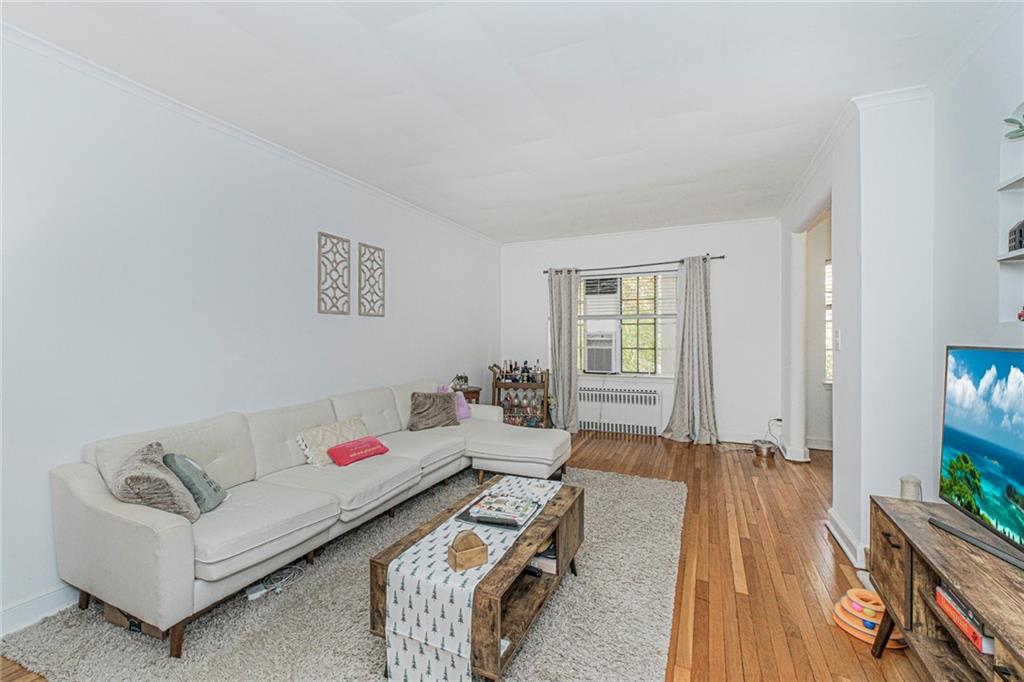 58-62 University Place Silver Lake Staten Island NY 10301