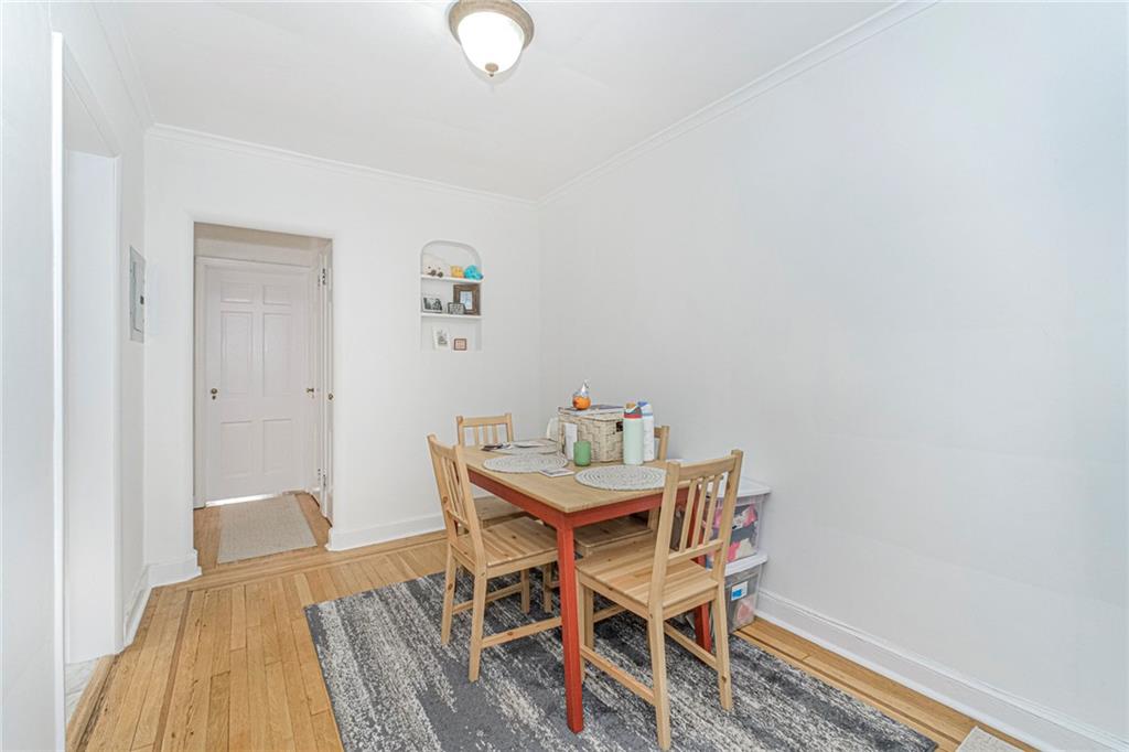 58-62 University Place Silver Lake Staten Island NY 10301