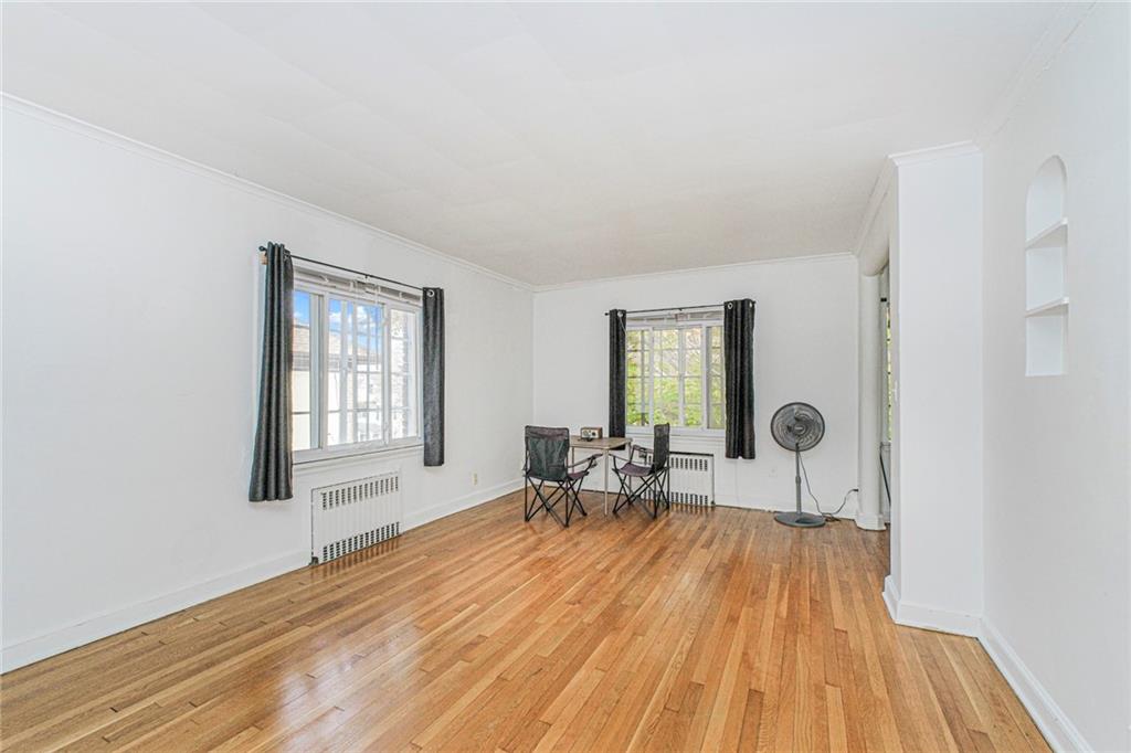 58-62 University Place Silver Lake Staten Island NY 10301