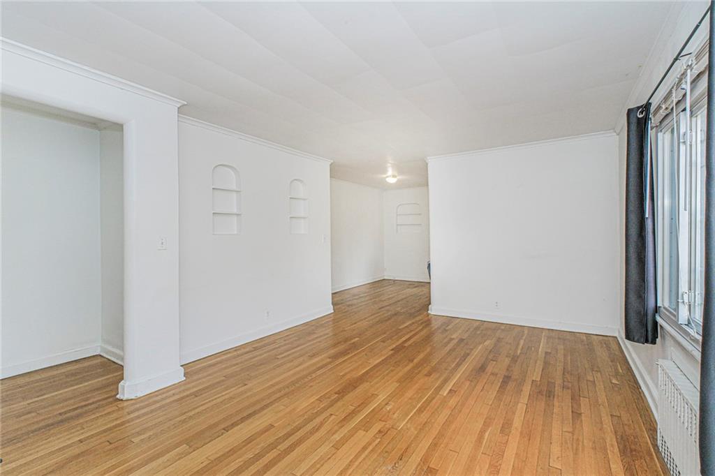 58-62 University Place Silver Lake Staten Island NY 10301