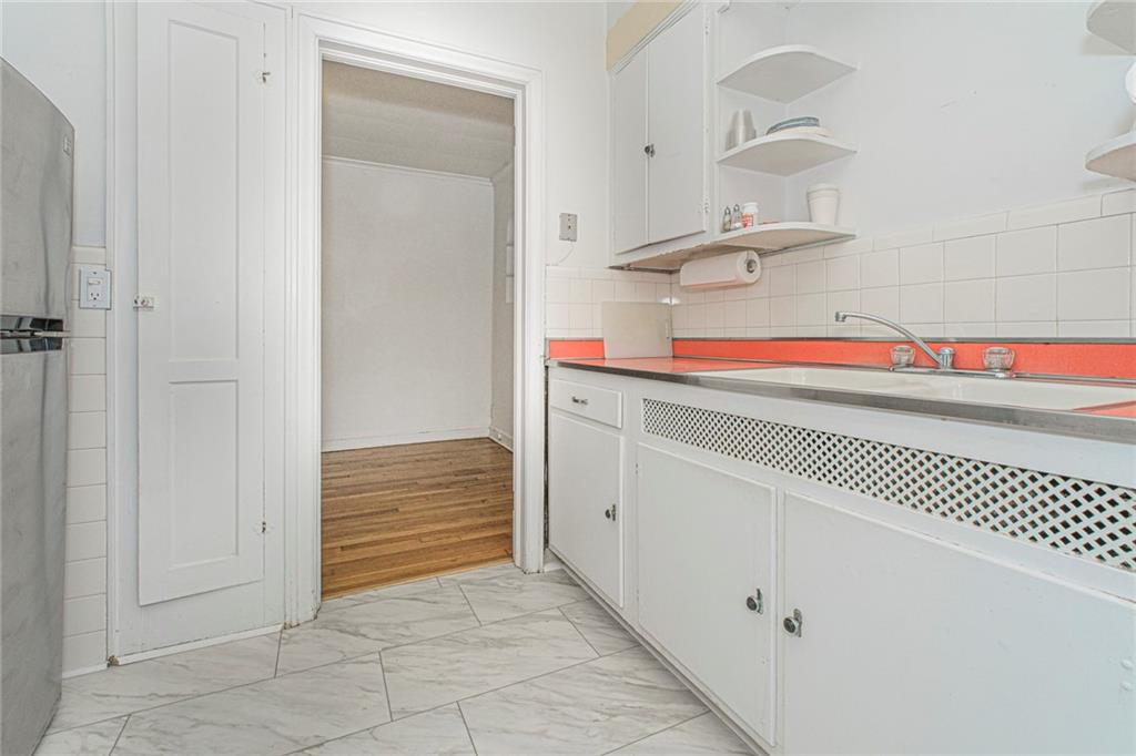 58-62 University Place Silver Lake Staten Island NY 10301