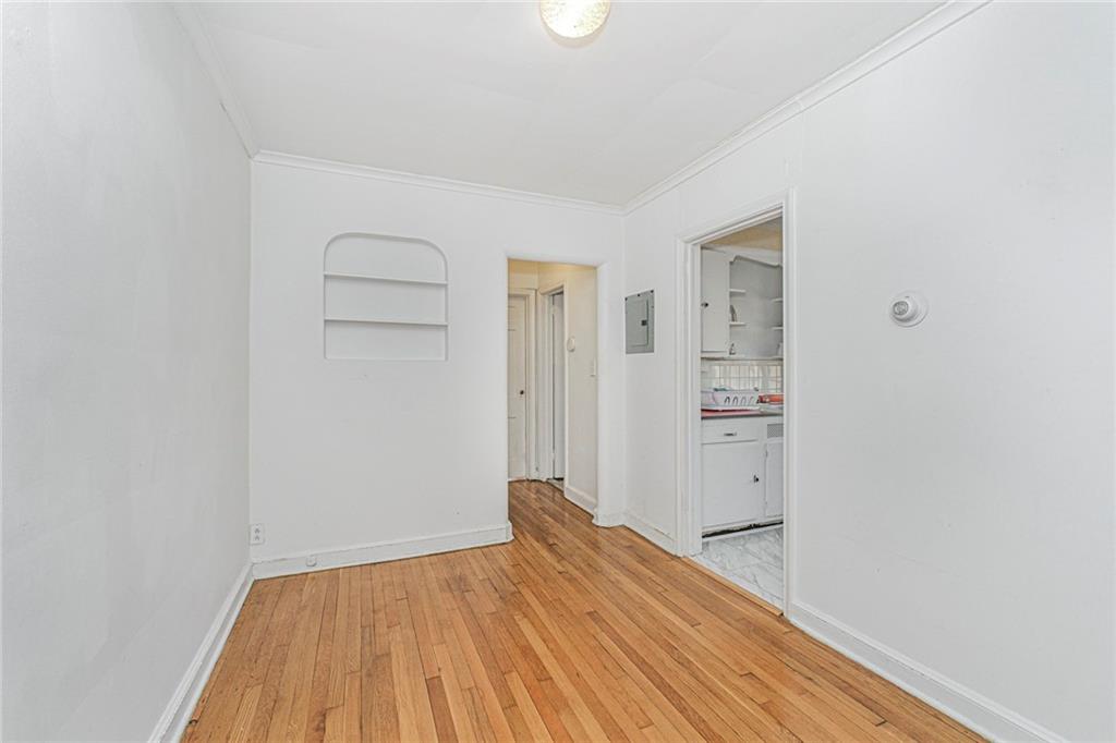 58-62 University Place Silver Lake Staten Island NY 10301