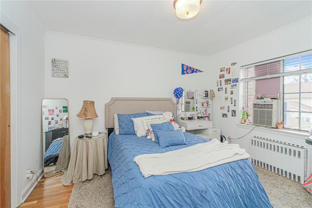 58-62 University Place Silver Lake Staten Island NY 10301