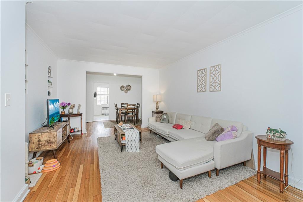 58-62 University Place Silver Lake Staten Island NY 10301