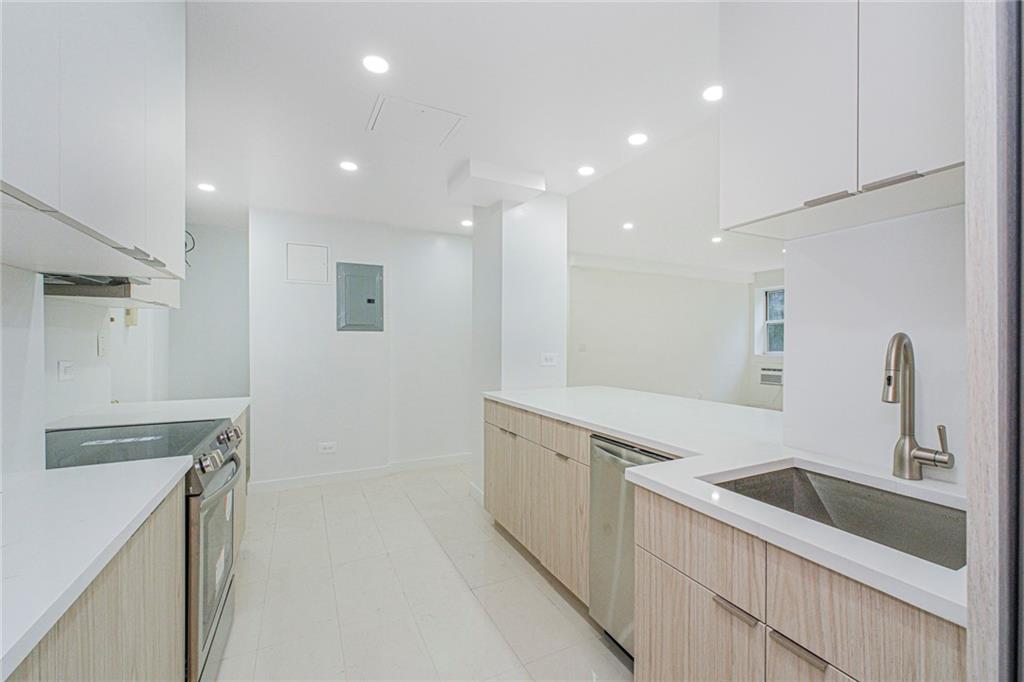 2815 Ocean Parkway Brighton Beach Brooklyn NY 11235