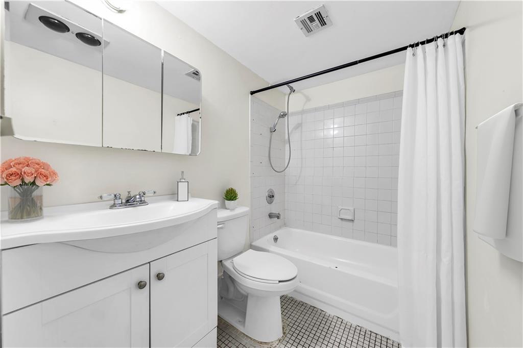 9995 Shore Road Bay Ridge Brooklyn NY 11209