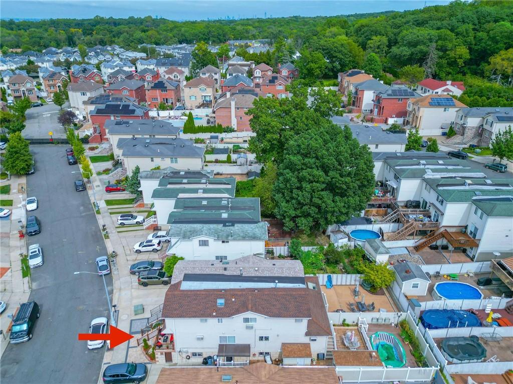 49 Lewiston Street New Springville State Island NY 10314