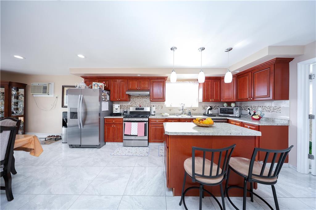 49 Lewiston Street New Springville State Island NY 10314