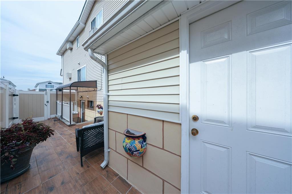49 Lewiston Street New Springville State Island NY 10314