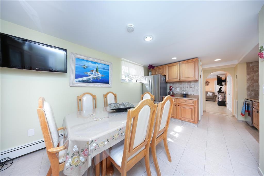 49 Lewiston Street New Springville State Island NY 10314