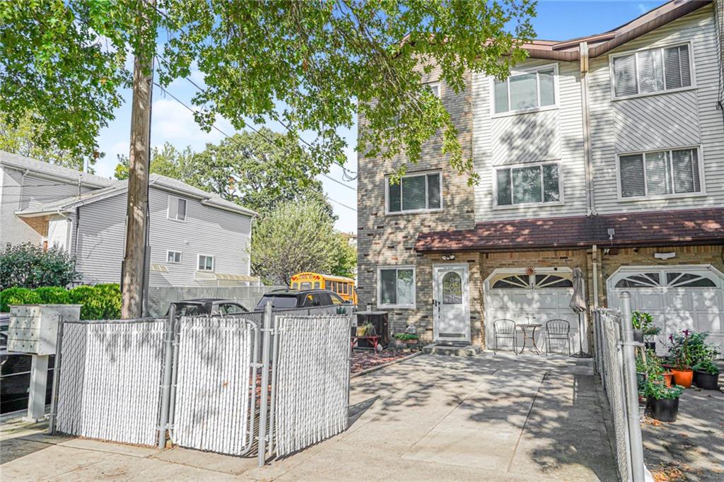 72 Eric Lane Great Kills Staten Island NY 10308