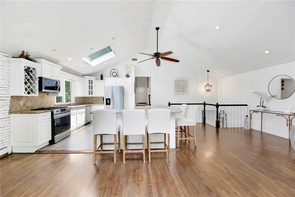 384 North Railroad Avenue Dongan Hills Staten Island NY 10304