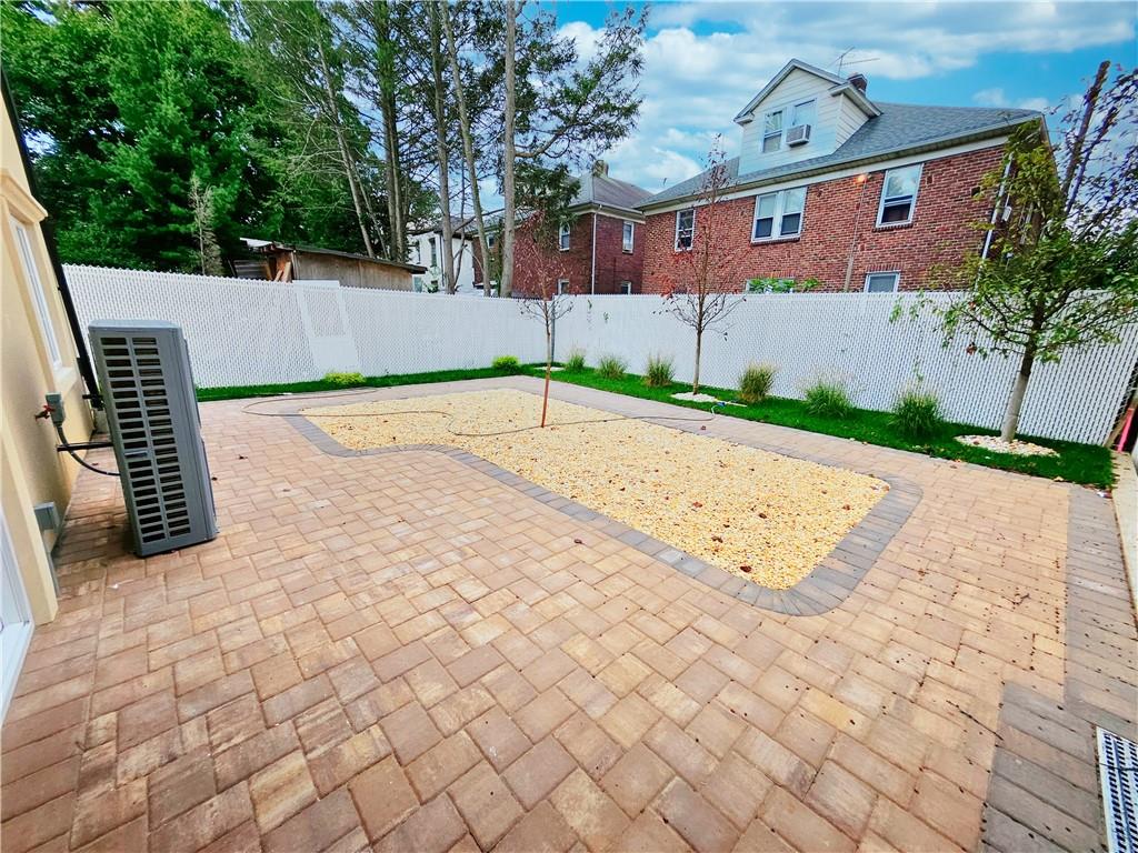 372 Sharon Avenue Silver Lake Staten Island NY 10301