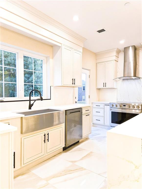 372 Sharon Avenue Silver Lake Staten Island NY 10301