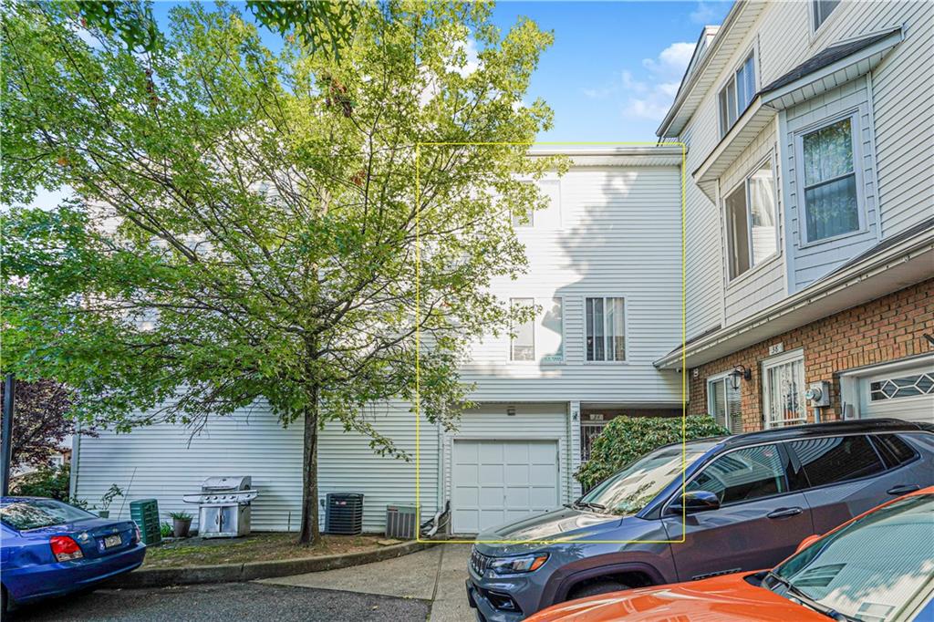 34 Jamie Lane Arden Heights Staten Island NY 10312