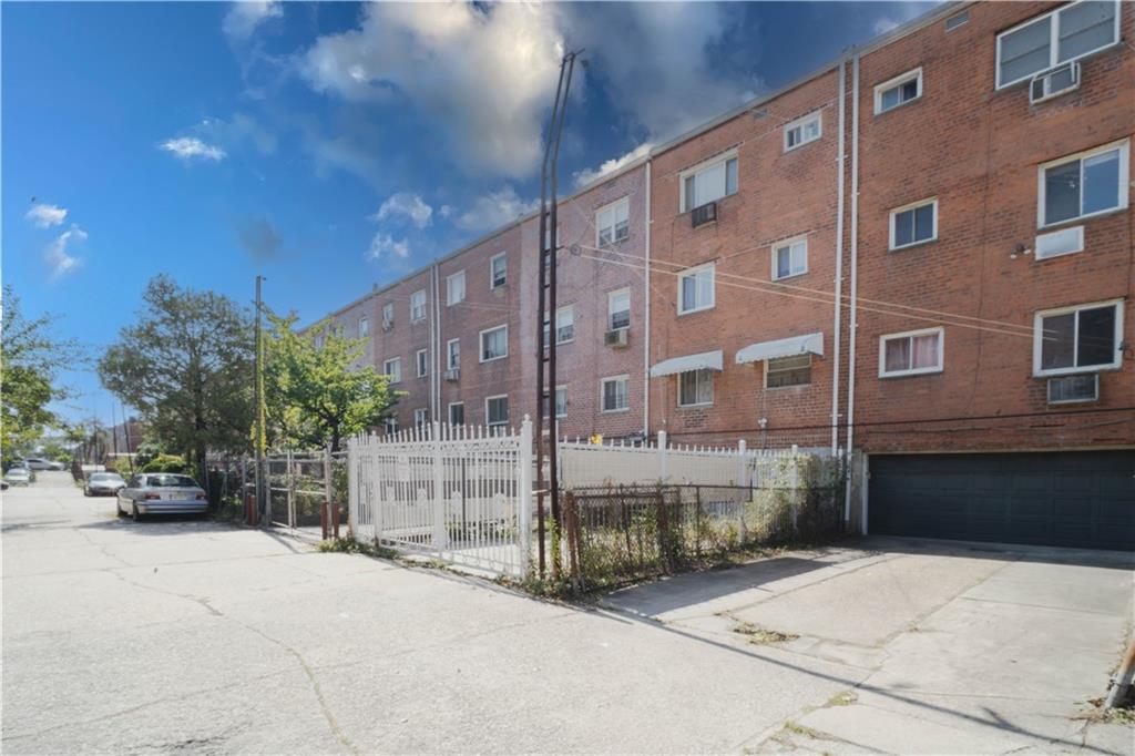 565 East 81st Street Canarsie Brooklyn NY 11236