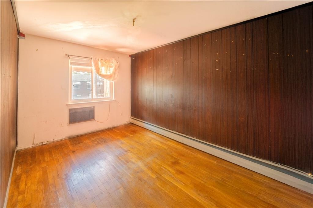 565 East 81st Street Canarsie Brooklyn NY 11236