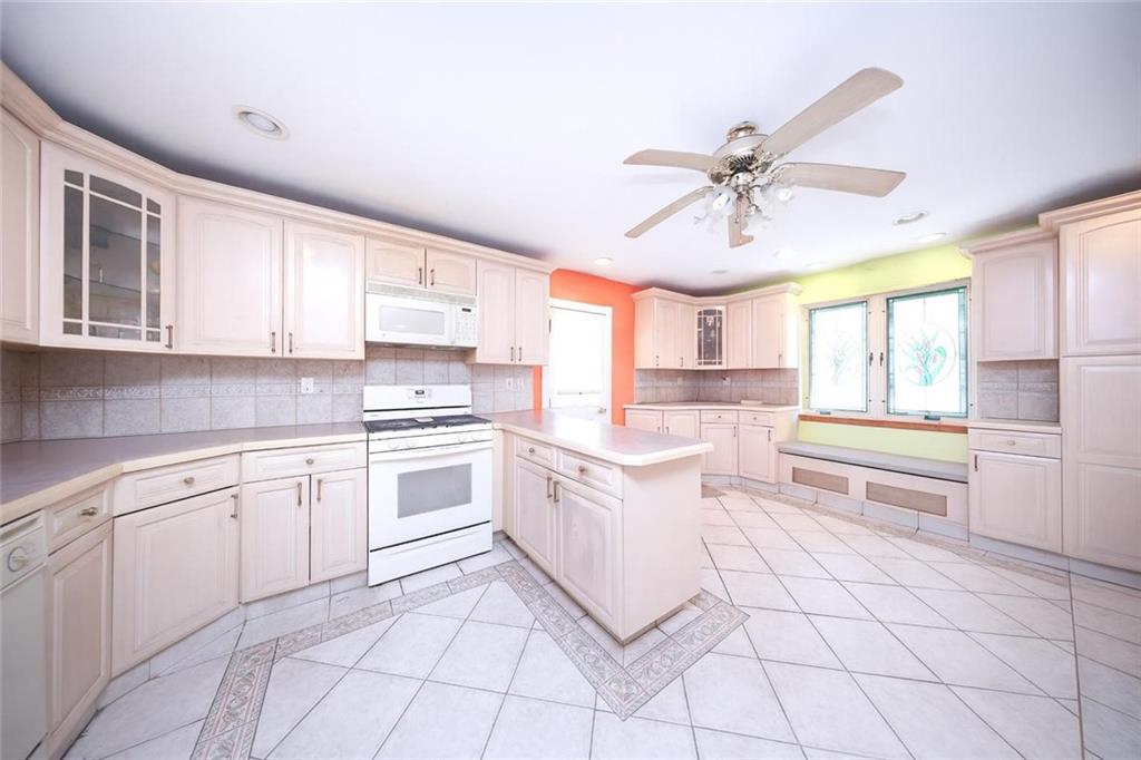 2535 Bath Avenue Bath Beach Brooklyn NY 11214