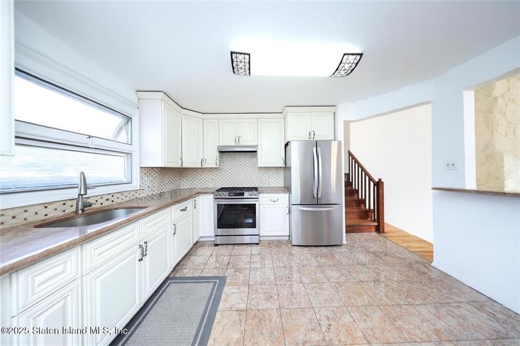 158 Mann Avenue Westerleigh Staten Island NY 10314