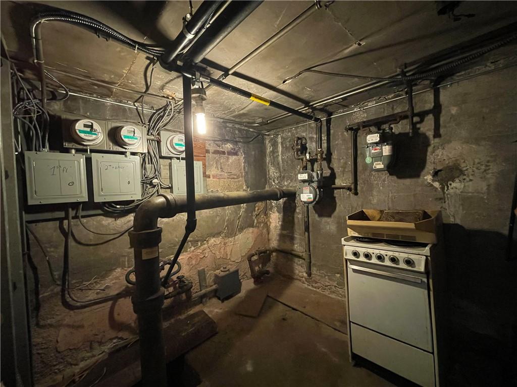 81 Bay 7th Street Bensonhurst Brooklyn NY 11228