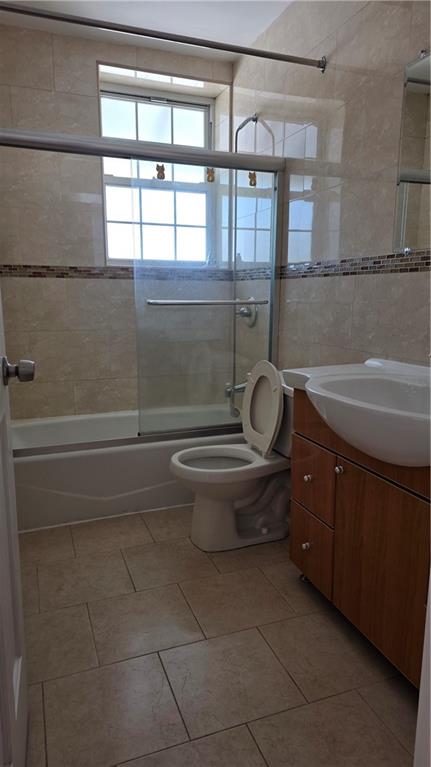 69 Bay 20th Street Bensonhurst Brooklyn NY 11214
