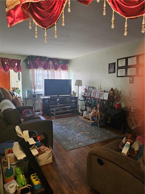 583 East 86th Street Canarsie Brooklyn NY 11236