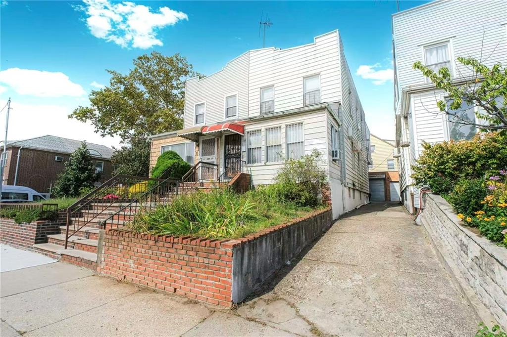7118 17th Avenue Bensonhurst Brooklyn NY 11204