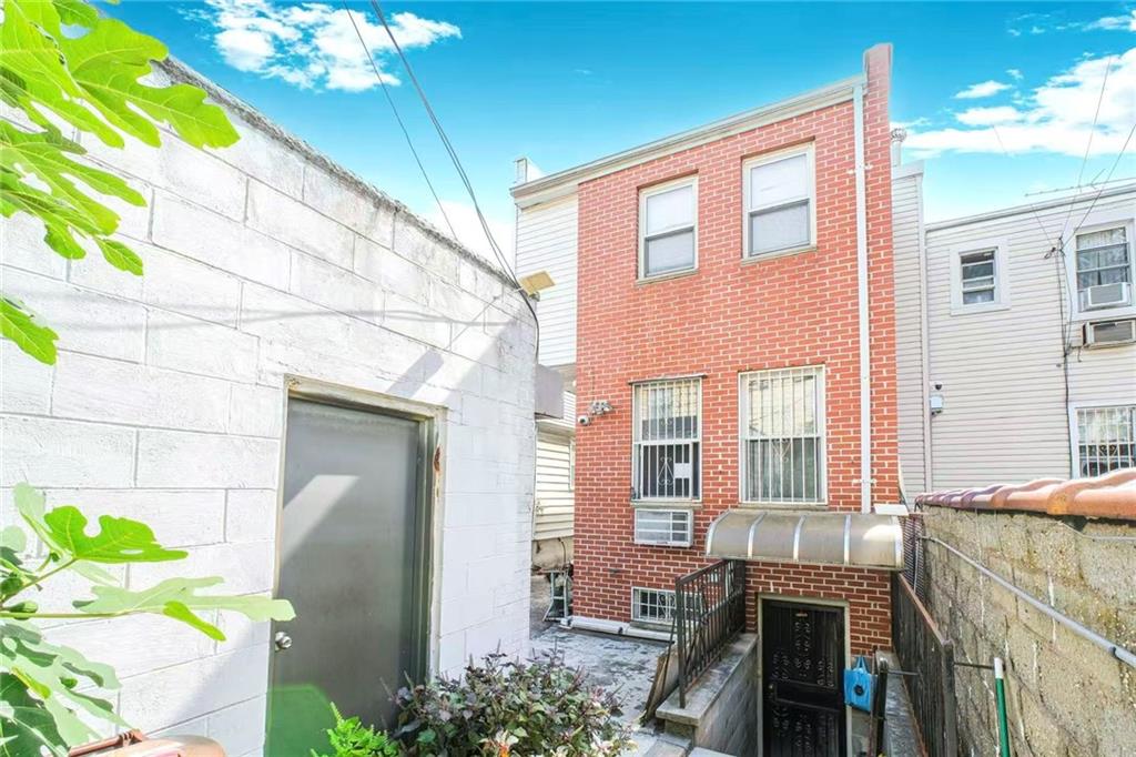7118 17th Avenue Bensonhurst Brooklyn NY 11204