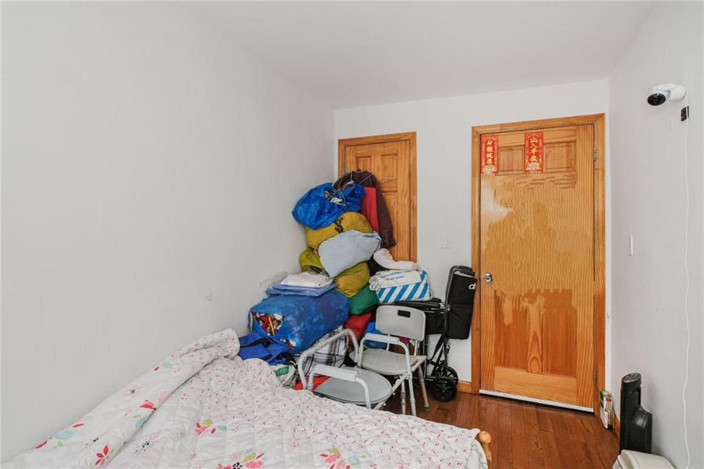 7118 17th Avenue Bensonhurst Brooklyn NY 11204