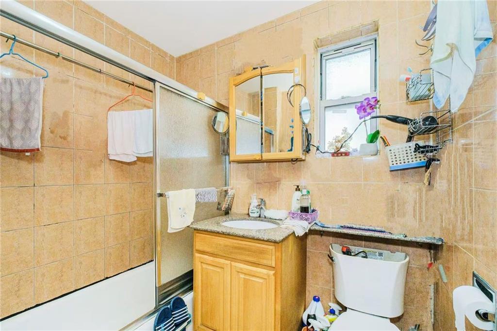 7118 17th Avenue Bensonhurst Brooklyn NY 11204