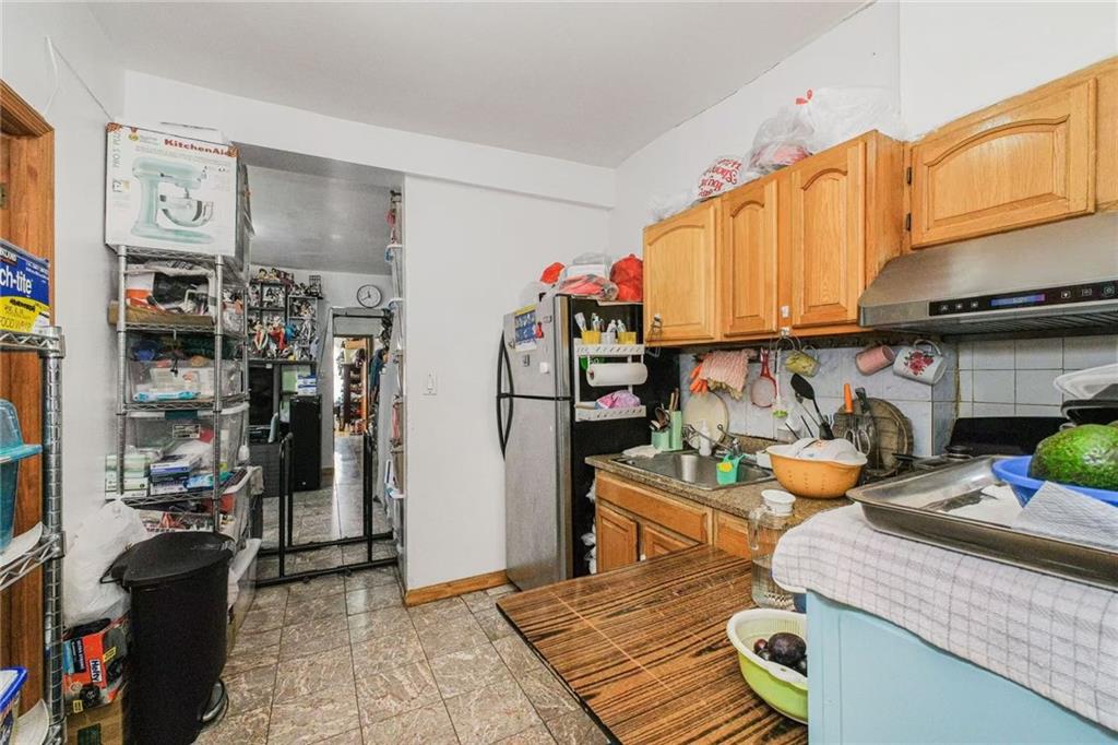 7118 17th Avenue Bensonhurst Brooklyn NY 11204