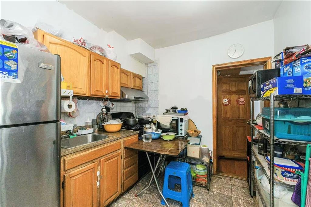 7118 17th Avenue Bensonhurst Brooklyn NY 11204