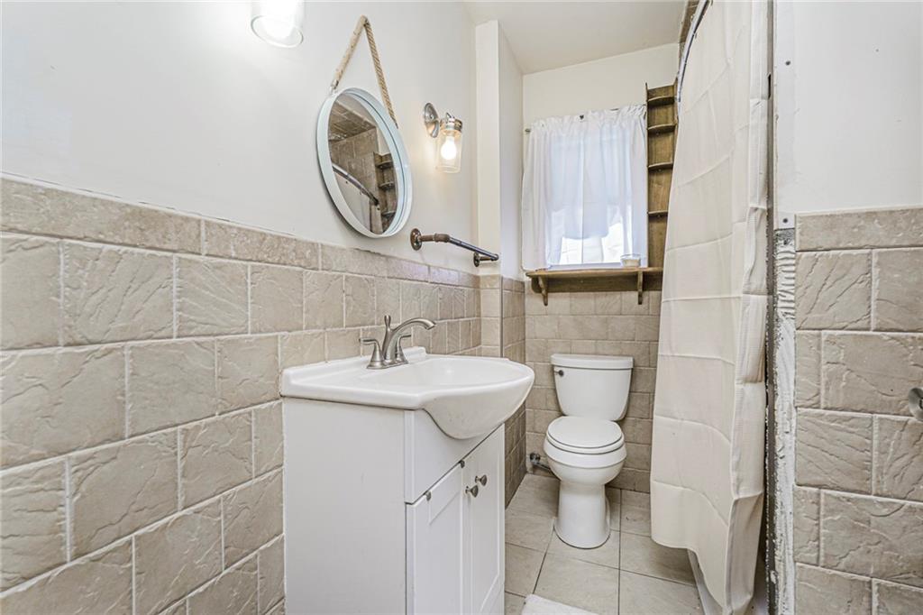 78 Burnside Avenue Westerleigh Staten Island NY 10302