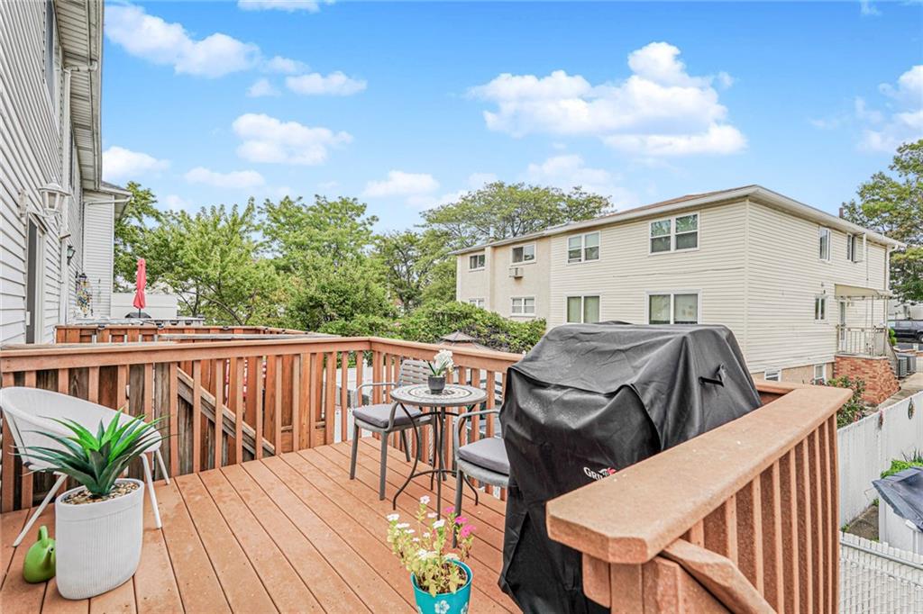 339 Abingdon Avenue Great Kills Staten Island NY 10308