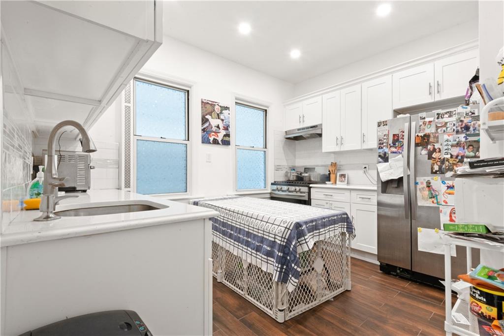 8309 20th Avenue Bensonhurst Brooklyn NY 11214
