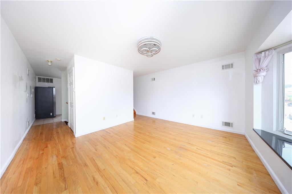 139 Kiswick Street Midland Beach Staten Island NY 10306