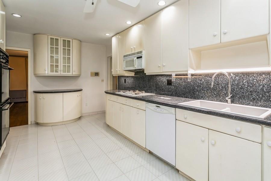 8038 Harbor View Terrace Bay Ridge Brooklyn NY 11209