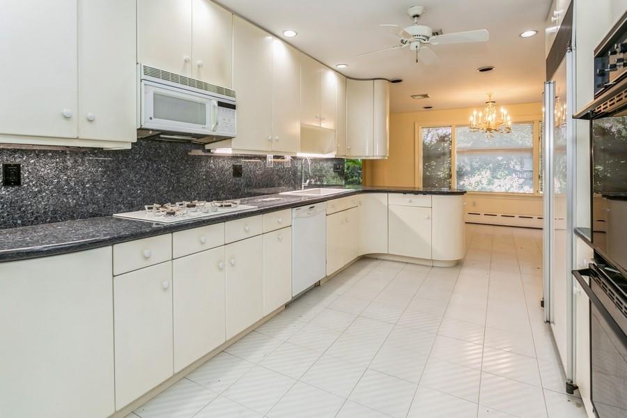 8038 Harbor View Terrace Bay Ridge Brooklyn NY 11209