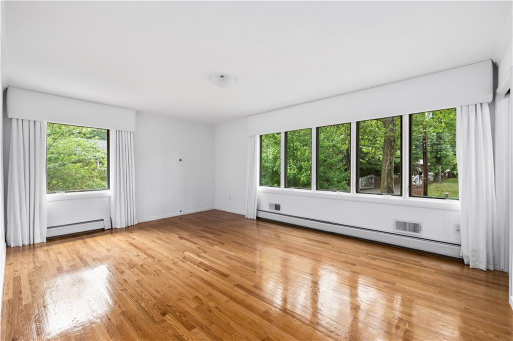 14 Merrick Avenue Todt Hill Staten Island NY 10301