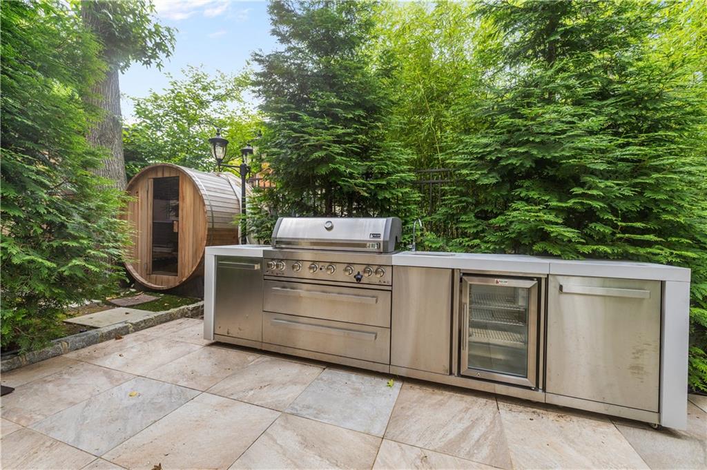 14 Merrick Avenue Todt Hill Staten Island NY 10301