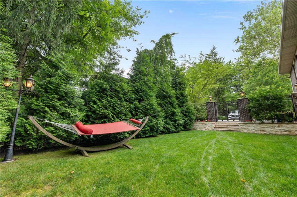 14 Merrick Avenue Todt Hill Staten Island NY 10301