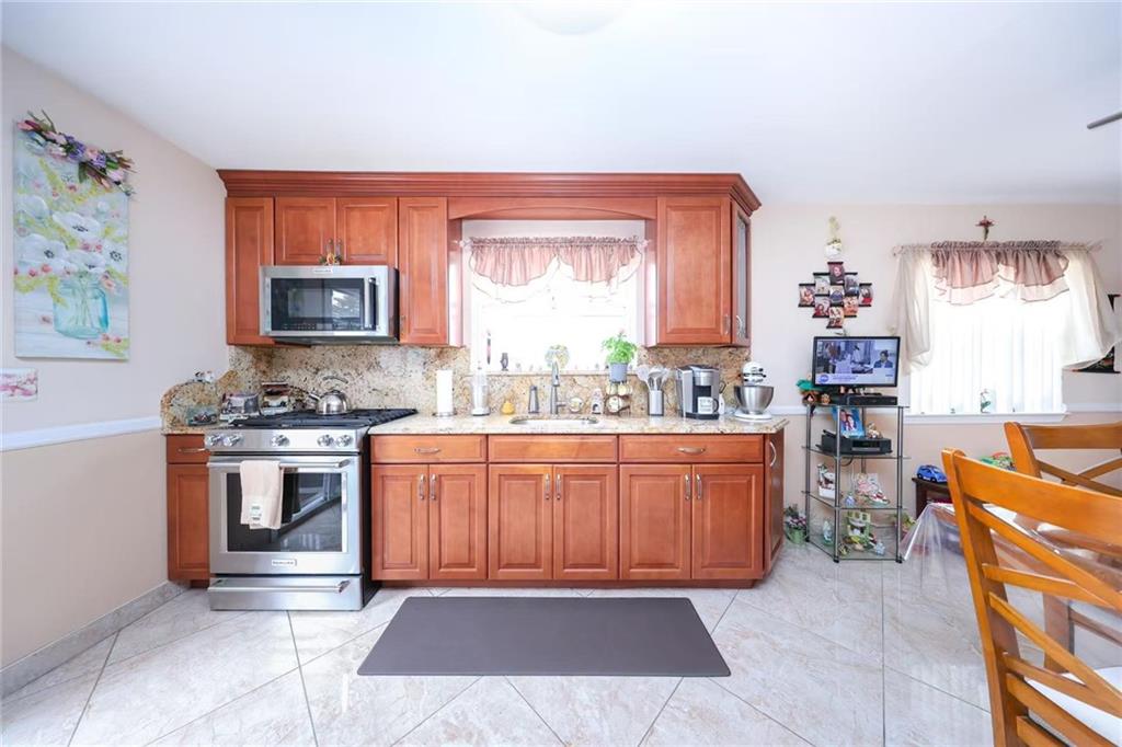 22 Hewitt Avenue Emerson Hill Staten Island NY 10301