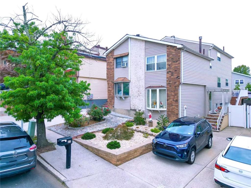 22 Hewitt Avenue Emerson Hill Staten Island NY 10301