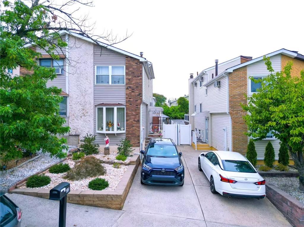 22 Hewitt Avenue Emerson Hill Staten Island NY 10301