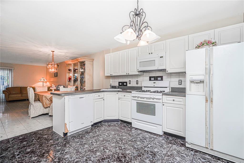 816 Bloomingdale Road Woodrow Staten Island NY 10309