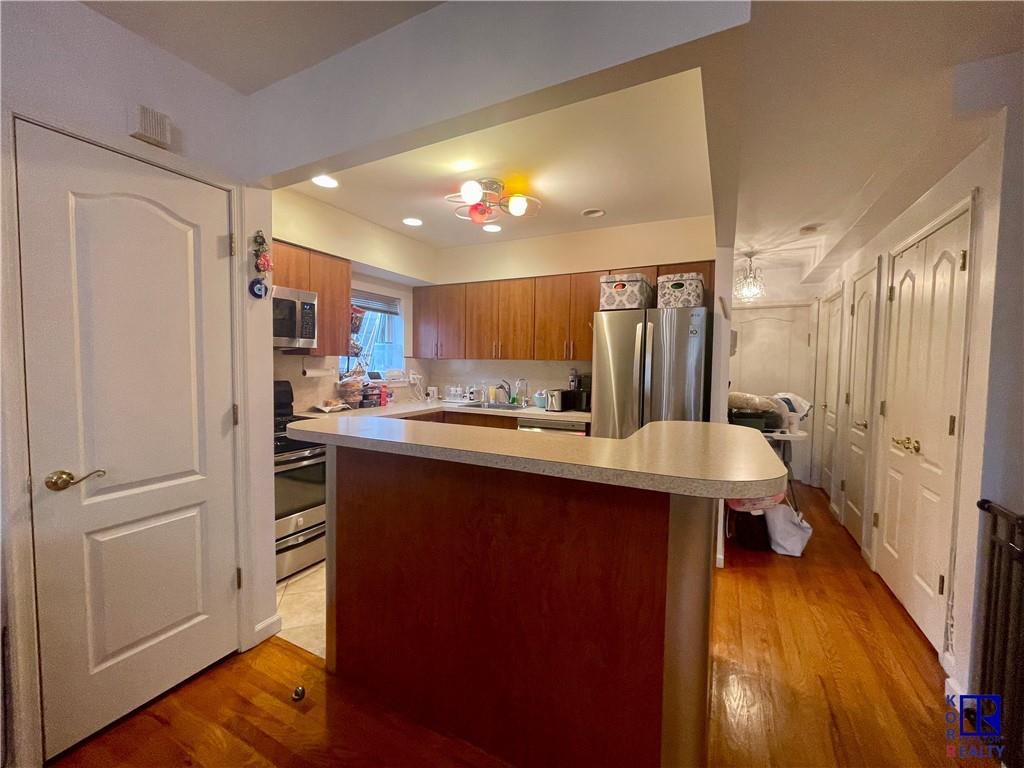 3105 Emmons Avenue Sheepshead Bay Brooklyn NY 11235