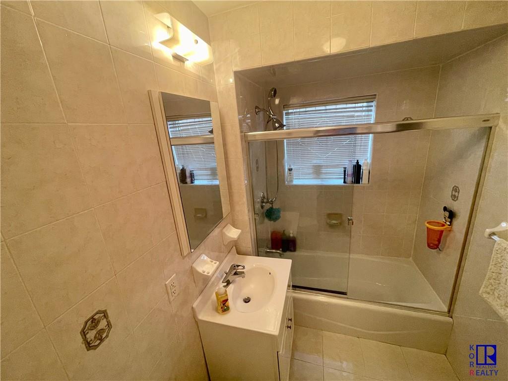3105 Emmons Avenue Sheepshead Bay Brooklyn NY 11235
